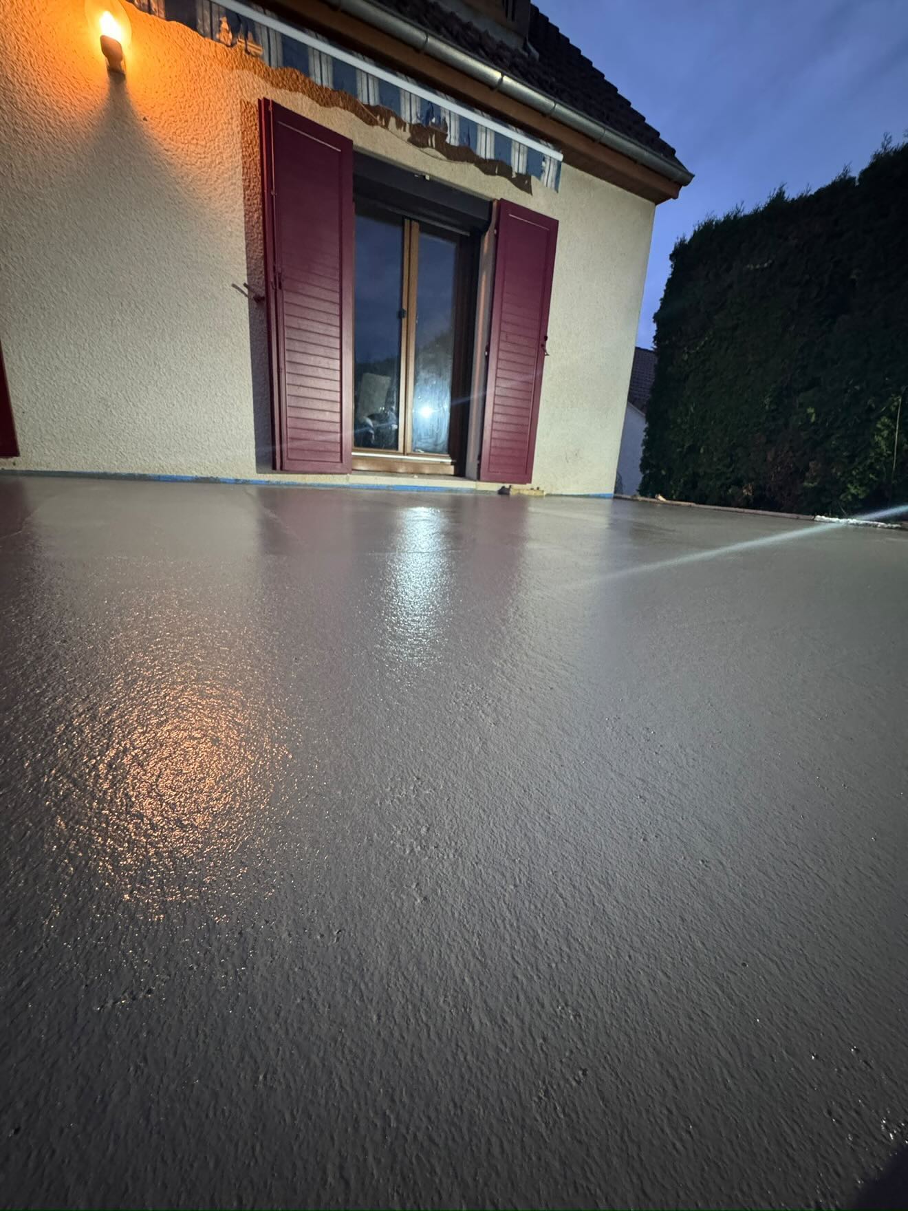 Dallage — terrasse béton lissé