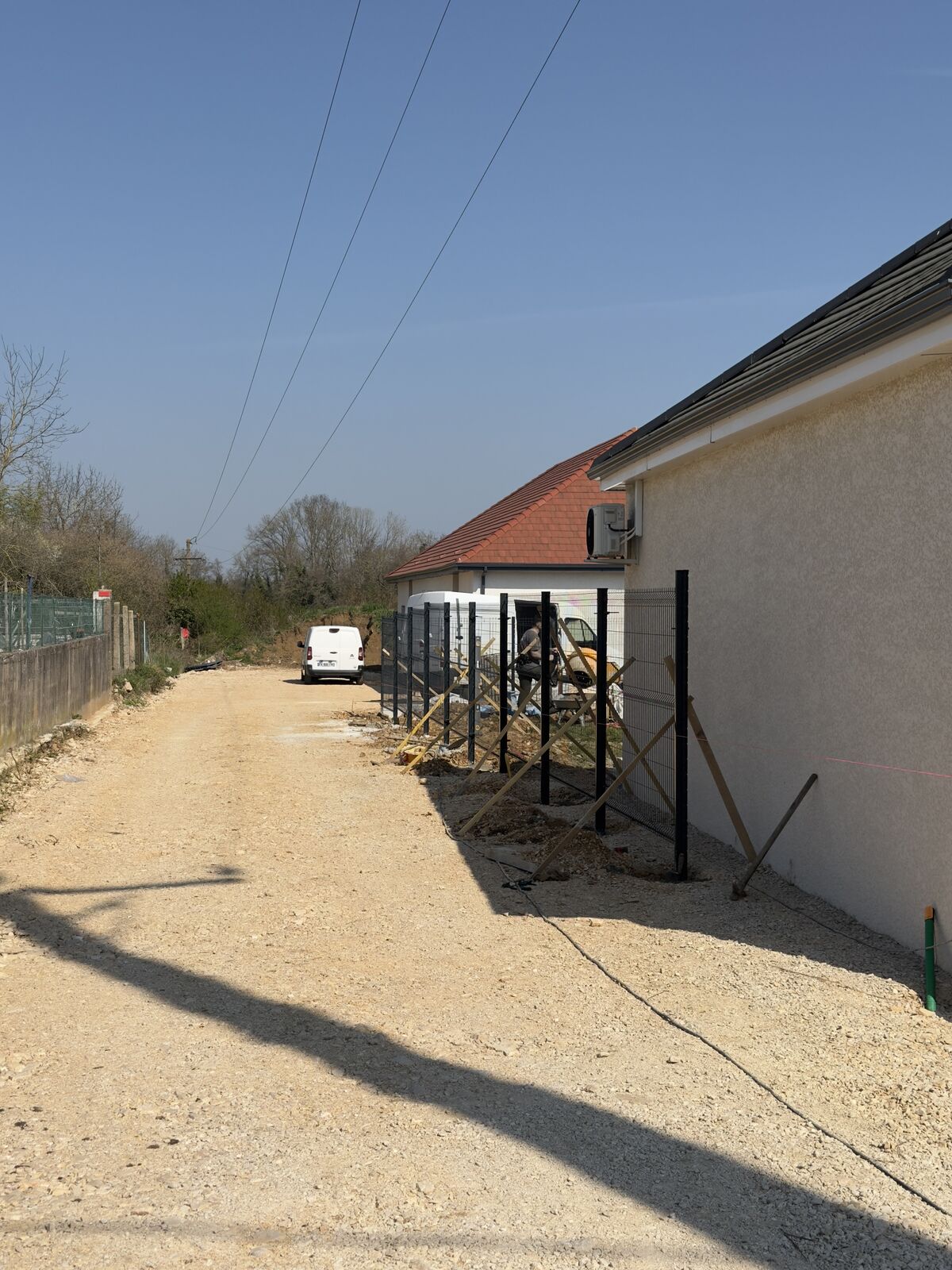 Clôture, portail et seuil